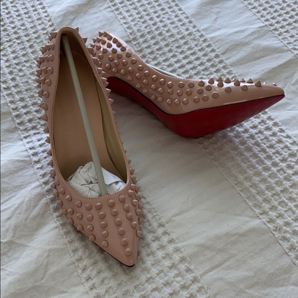 SOLD NEW! Nude Spiked Pigalle Red Bottom Pumps - Picture 1 of 7